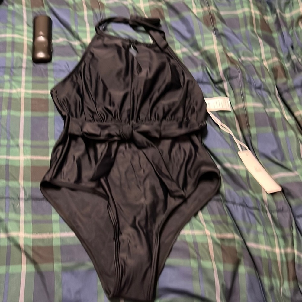NWT halter swimsuit black size small